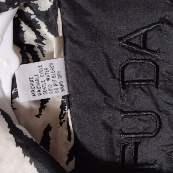 FUDA International Ladies medium Animal print jacket - Picture 3 of 3